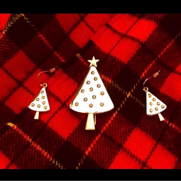 Christmas Brooch and earrings set - Picture 2 of 3